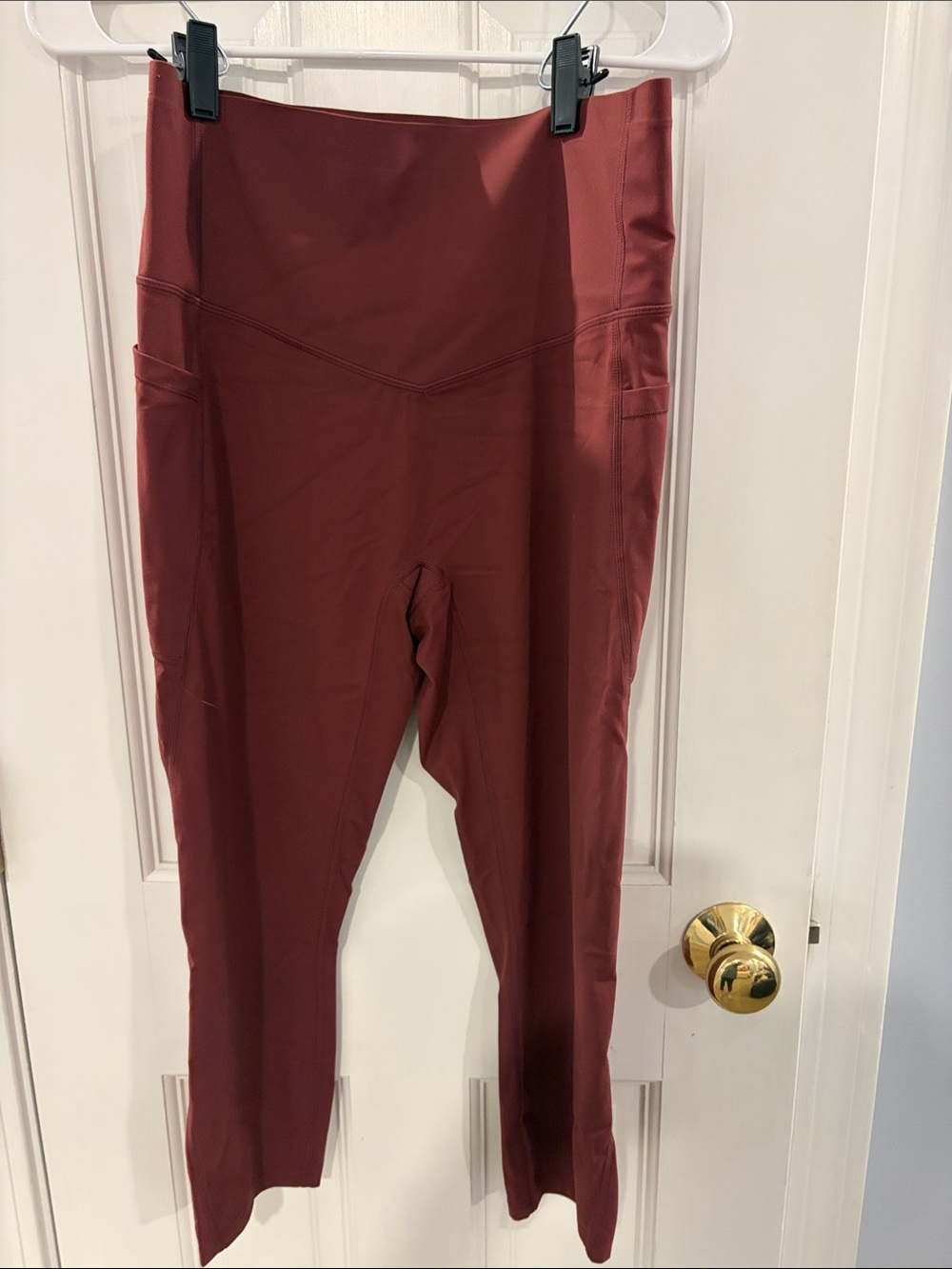 HALARA Wine High-Waist Pocket Leggings